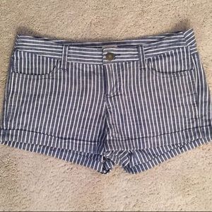 Cute blue stripped shorts
